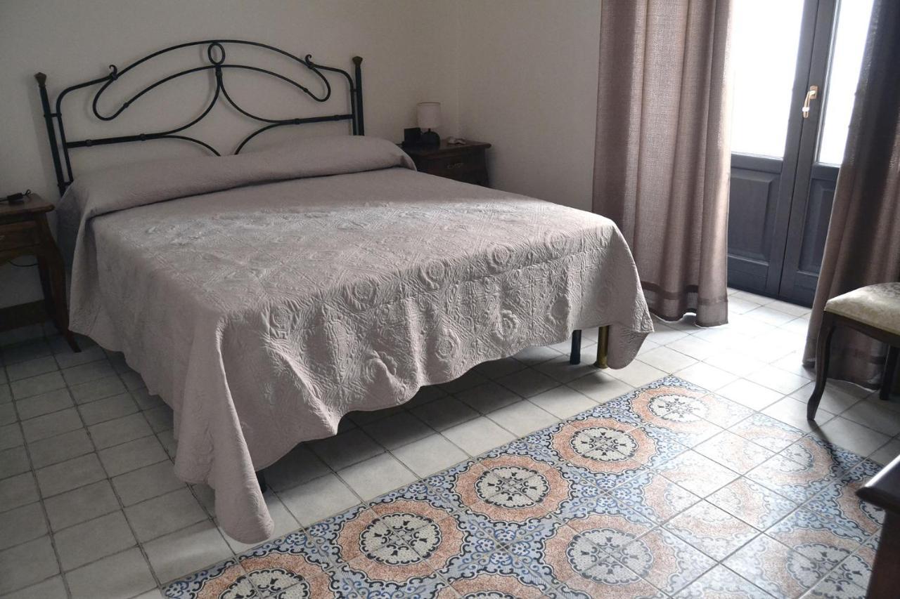 Bnb Agora Panoramic Rooms Шакка Экстерьер фото